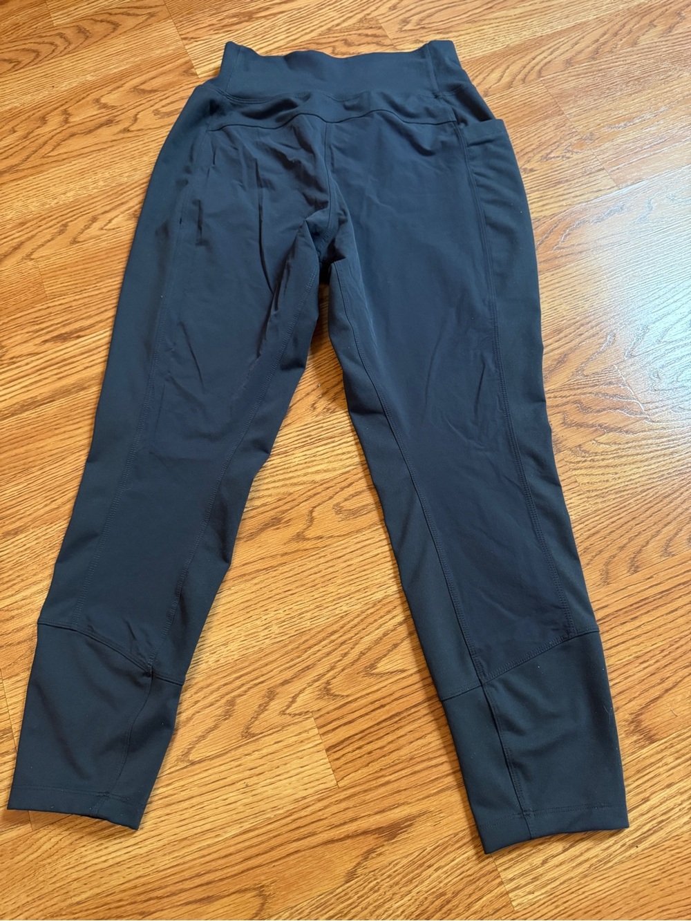 REI Pants size medium - Picture 2 of 6